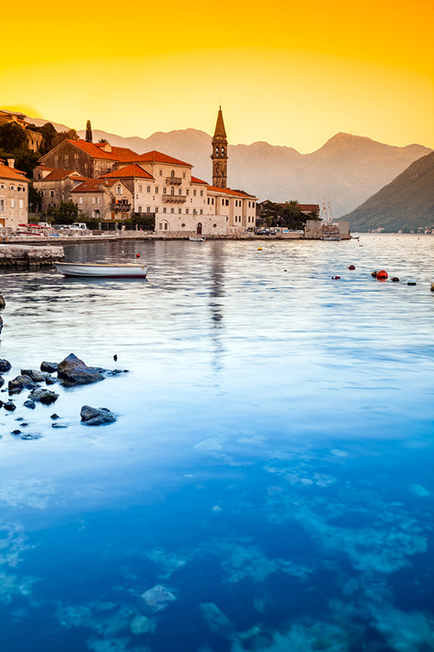 qualifications to teach in montenegro